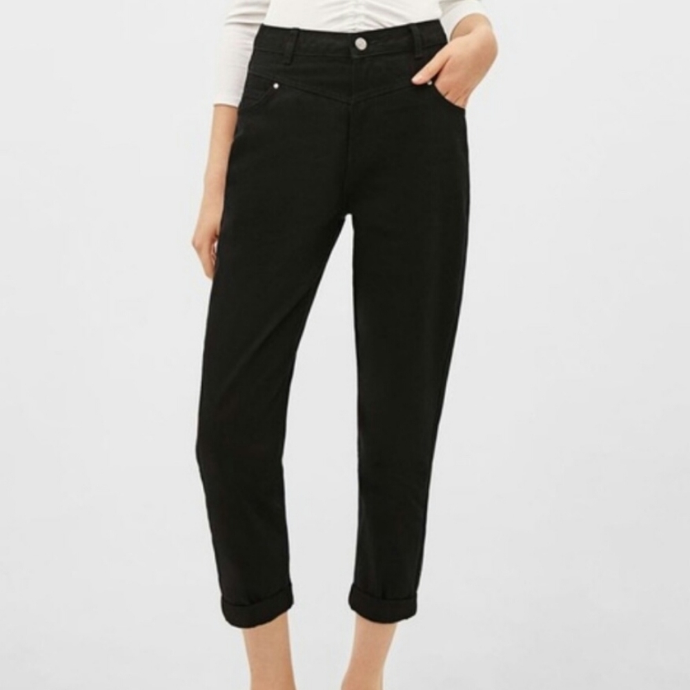 Bershka - Mom Fit Relax Black Denim Jeans   Size 00